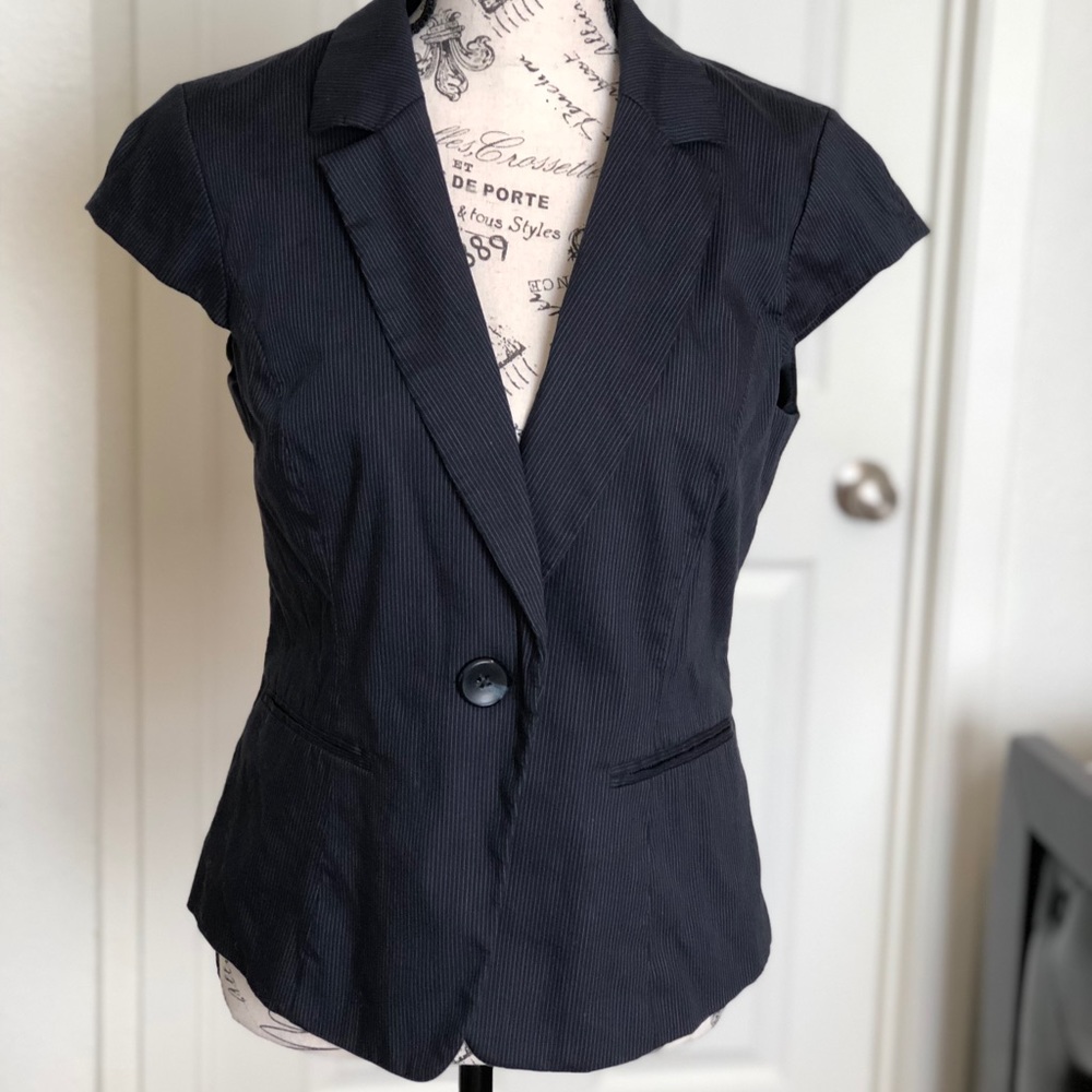 Ann Taylor LOFT pin stripped dress vest size 8